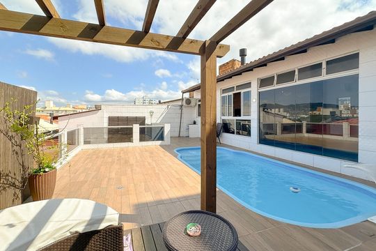 Casa para alugar com 3 quartos, 200m² em Areias, São José