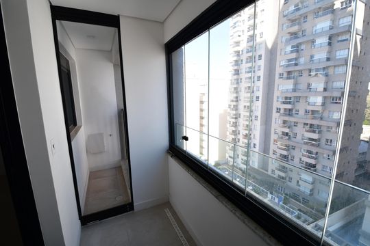 Sacada de kitnet/studio à venda com 1 quarto, 46m² em Centro, Campinas