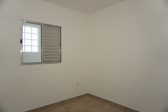 Quarto de casa para alugar com 2 quartos, 60m² em Jardim Sao Luiz, Embu das Artes