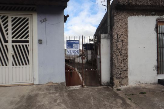 Fachada de casa à venda com 3 quartos, 150m² em Jardim Tiete, São Paulo
