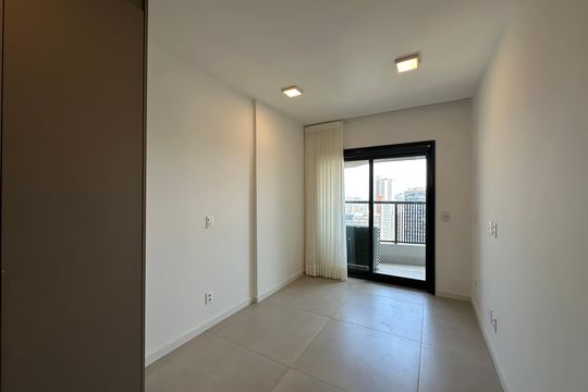 Suíte de apartamento à venda com 2 quartos, 76m² em Alphaville Industrial, Barueri