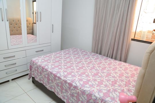 Quarto 2 de casa à venda com 2 quartos, 80m² em Jardim Guanabara, Goiânia