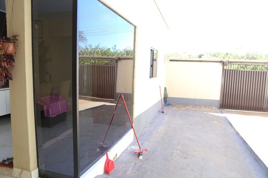 Quintal de casa à venda com 2 quartos, 80m² em Jardim Guanabara, Goiânia