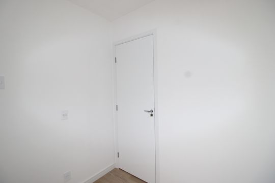 Quarto 1 de apartamento para alugar com 2 quartos, 42m² em Itaquera, São Paulo