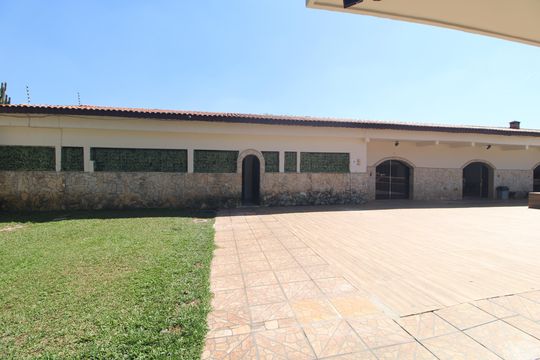 Área comum de casa à venda com 4 quartos, 2000m² em Jardim Santa Helena, São Paulo