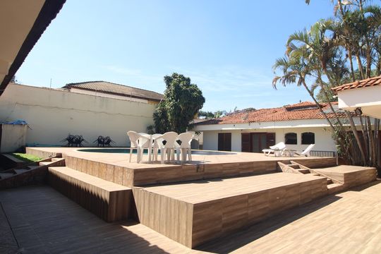 Área comum de casa à venda com 4 quartos, 2000m² em Jardim Santa Helena, São Paulo