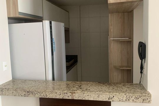 Cozinha de apartamento para alugar com 1 quarto, 93m² em Alphaville I, Salvador