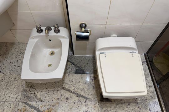 Banheiro e Área de serviço de apartamento para alugar com 1 quarto, 35m² em Gonzaga, Santos