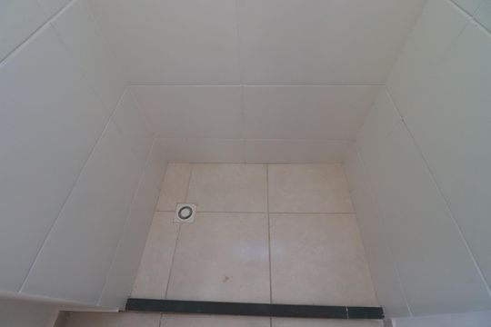 Banheiro  de apartamento para alugar com 2 quartos, 41m² em Parque Residencial Candido Portinari, Ribeirão Preto