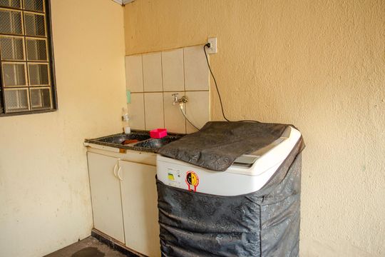 Área de Serviço de casa à venda com 3 quartos, 70m² em Vila Itatiaia, Goiânia
