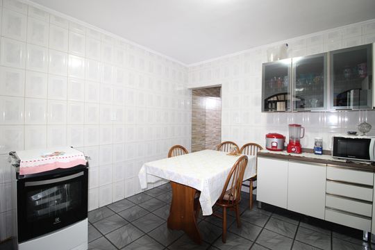 Cozinha de casa para alugar com 3 quartos, 50m² em Vila Fukuya, São Paulo