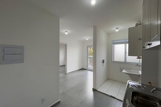 Cozinha de apartamento para alugar com 2 quartos, 37m² em Vila Gea, São Paulo