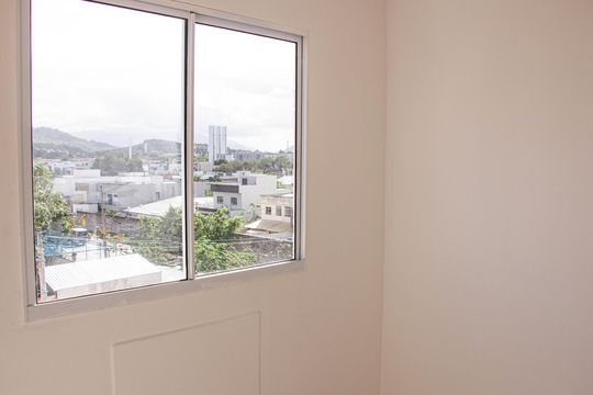 Apartamento para alugar com 2 quartos, 40m² em Guaratiba, Rio de Janeiro