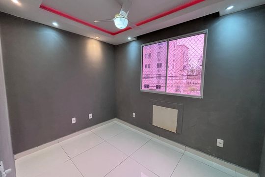 Quarto 2 de apartamento para alugar com 2 quartos, 43m² em Recreio dos Bandeirantes, Rio de Janeiro