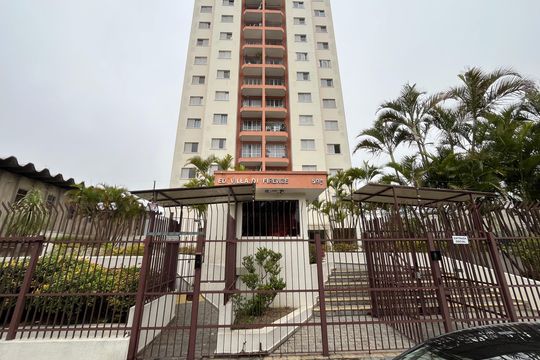 Fachada de apartamento à venda com 2 quartos, 62m² em Vila Santa Catarina, São Paulo