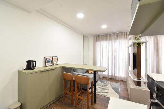 Studio de kitnet/studio para alugar com 1 quarto, 32m² em Cristo Rei, Curitiba