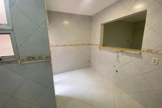 Cozinha de apartamento à venda com 2 quartos, 64m² em Menino Deus, Porto Alegre