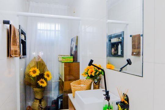 Banheiro Social de casa à venda com 3 quartos, 200m² em Jardim Bebedouro, Guarulhos