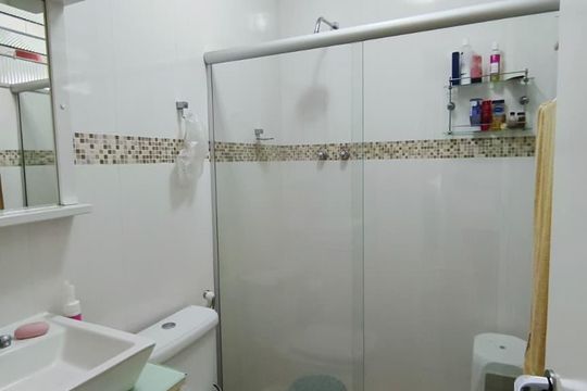 Banheiro de apartamento para alugar com 2 quartos, 60m² em Méier, Rio de Janeiro