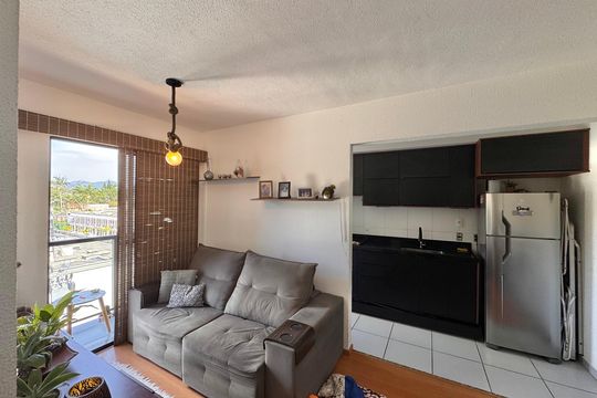 Sala de apartamento para alugar com 2 quartos, 41m² em Vargem Grande, Rio de Janeiro