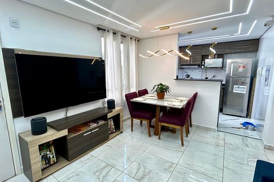 Apartamento à venda com 2 quartos, 42m² em Vila Alzira, Guarulhos