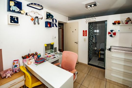 Casa à venda com 5 quartos, 240m² em Jardim Atlântico, Belo Horizonte