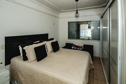 Casa à venda com 5 quartos, 240m² em Jardim Atlântico, Belo Horizonte