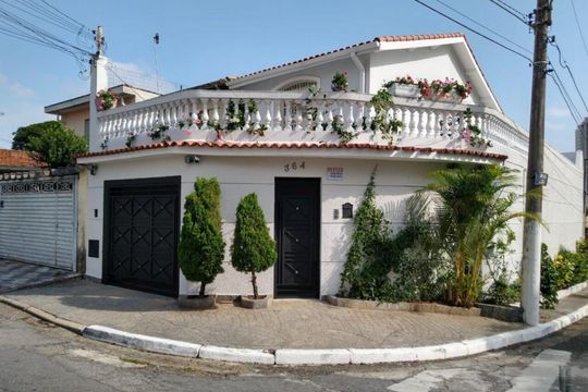 Casa à venda com 4 quartos, 120m² em Vila Isa, São Paulo