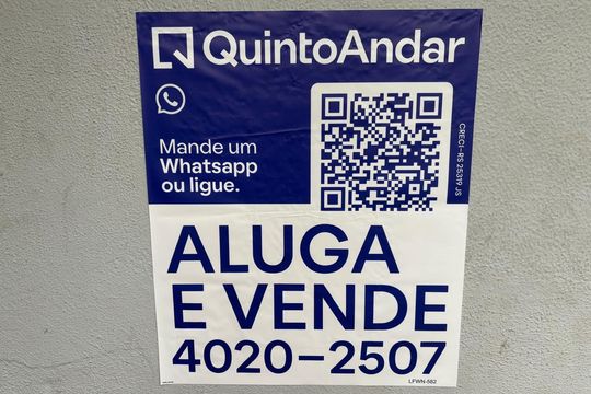 Plaquinha Instalada código LFWN-582 de apartamento para alugar com 2 quartos, 65m² em Boa Vista, Porto Alegre