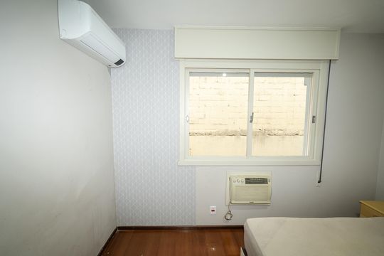 Quarto 1 de apartamento para alugar com 2 quartos, 65m² em Boa Vista, Porto Alegre