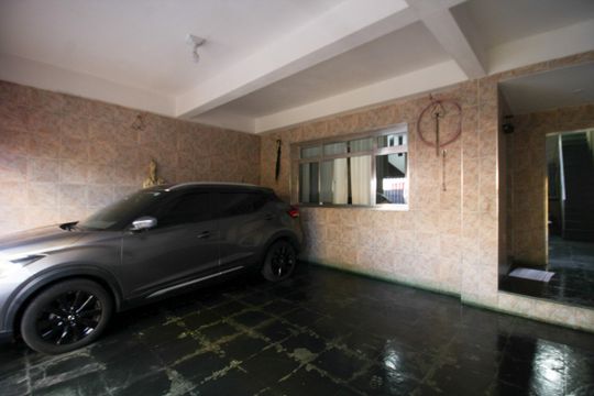 Garagem de casa à venda com 3 quartos, 130m² em Vila Cruz das Almas, São Paulo