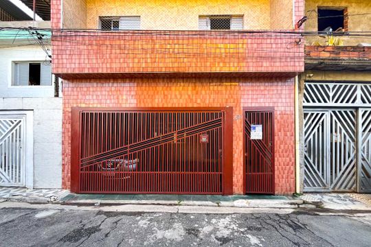 Fachada de casa à venda com 3 quartos, 130m² em Vila Cruz das Almas, São Paulo