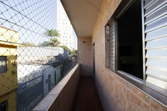 Varanda de casa à venda com 3 quartos, 130m² em Vila Cruz das Almas, São Paulo