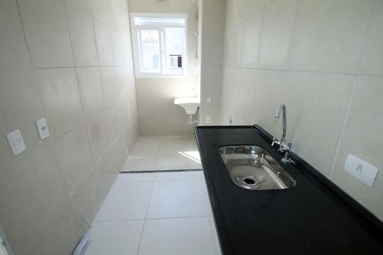 Cozinha de apartamento para alugar com 2 quartos, 40m² em Irajá, Rio de Janeiro
