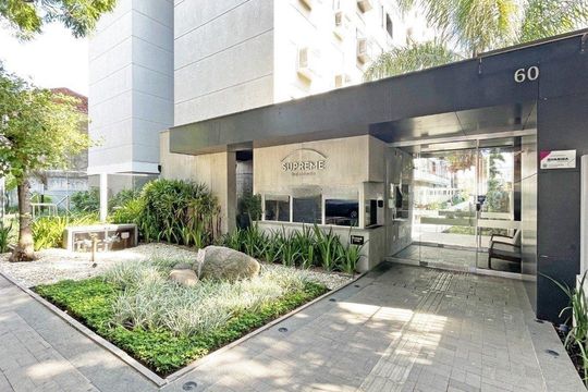 Fachada de apartamento para alugar com 2 quartos, 80m² em São João, Porto Alegre