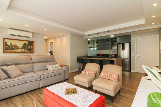 Apartamento para alugar com 2 quartos, 80m² em São João, Porto Alegre