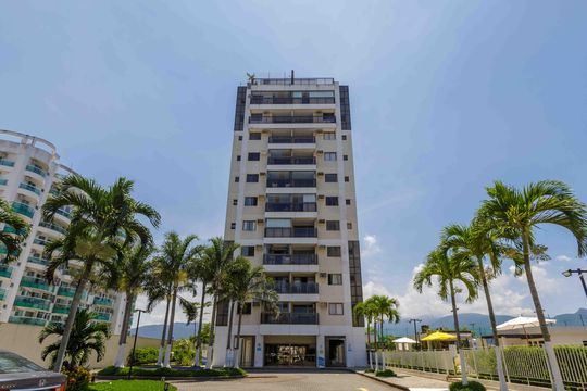 Fachada de apartamento para alugar com 2 quartos, 61m² em Recreio dos Bandeirantes, Rio de Janeiro