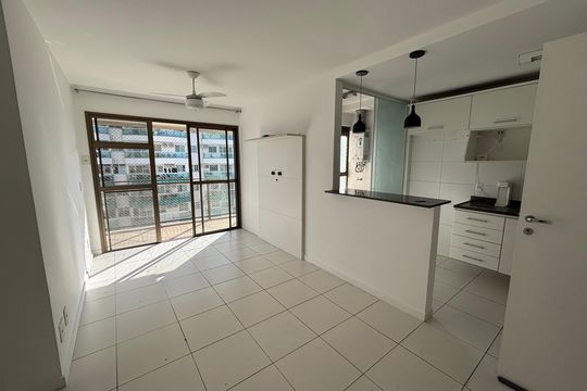 Apartamento para alugar com 2 quartos, 61m² em Recreio dos Bandeirantes, Rio de Janeiro