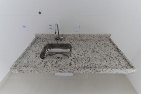 Cozinha de apartamento à venda com 2 quartos, 59m² em Vila Bandeirantes, São Paulo