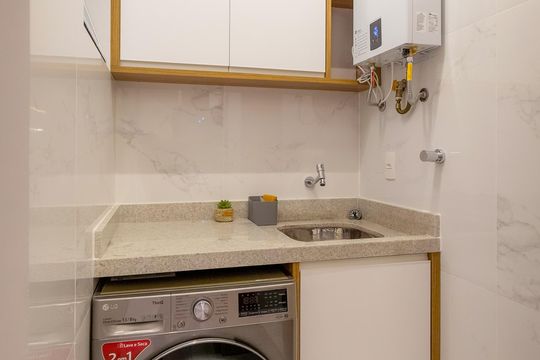 Área de serviço de casa para alugar com 3 quartos, 175m² em Embaré, Santos