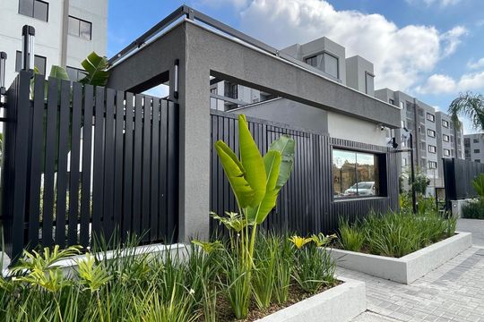 Fachada de apartamento à venda com 2 quartos, 42m² em Barra Olímpica, Rio de Janeiro