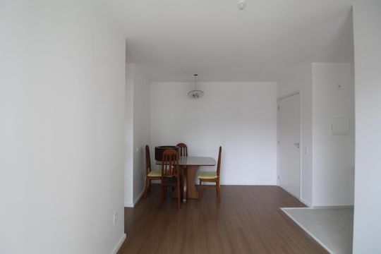 Sala de apartamento à venda com 2 quartos, 42m² em Barra Olímpica, Rio de Janeiro