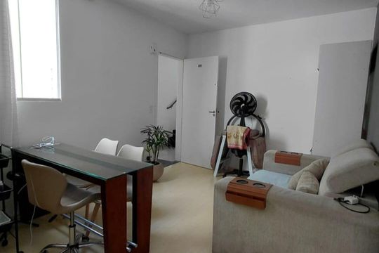 Sala de apartamento para alugar com 2 quartos, 45m² em Camargos, Belo Horizonte