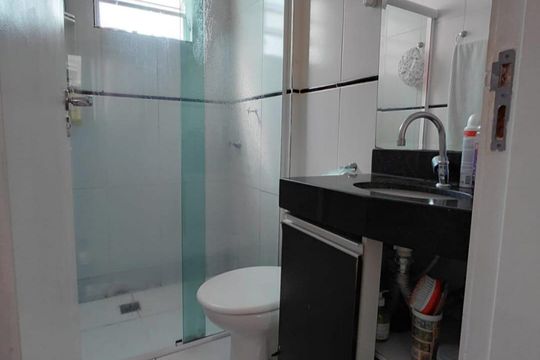 Banheiro de apartamento para alugar com 2 quartos, 45m² em Camargos, Belo Horizonte