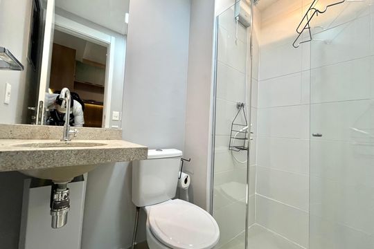 Banheiro de serviço de apartamento para alugar com 4 quartos, 132m² em Vila Mariana, São Paulo