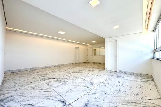 Apartamento para alugar com 3 quartos, 147m² em Buritis, Belo Horizonte