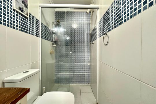 Banheiro de apartamento para alugar com 2 quartos, 58m² em Bosque da Saúde, São Paulo