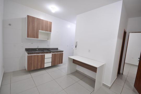 Sala/Cozinha de apartamento para alugar com 1 quarto, 35m² em Vila Constança, São Paulo