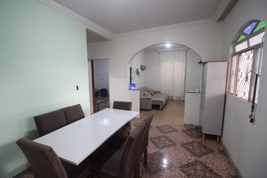 Sala de casa à venda com 2 quartos, 146m² em Corumbiara, Belo Horizonte