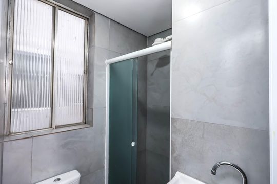 Banheiro de apartamento para alugar com 2 quartos, 93m² em Ipiranga, São Paulo